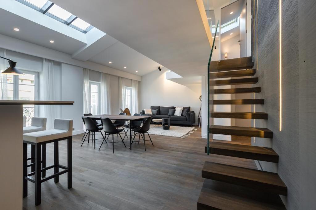 Duplex Avenue Jean-medecin * Nizza