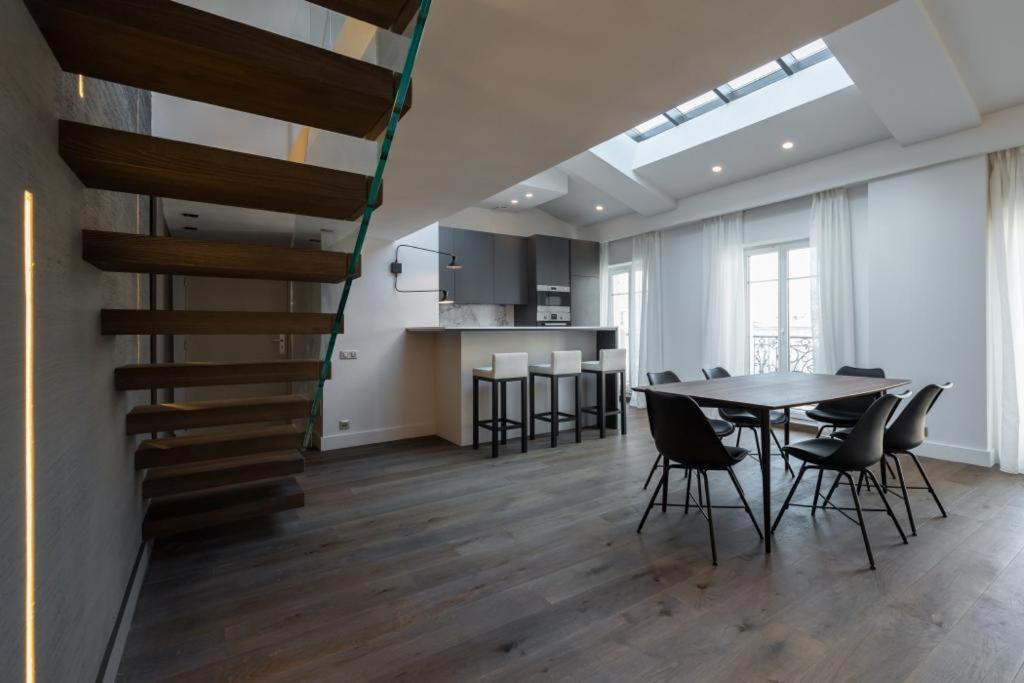 Duplex Avenue Jean-medecin * Nizza
